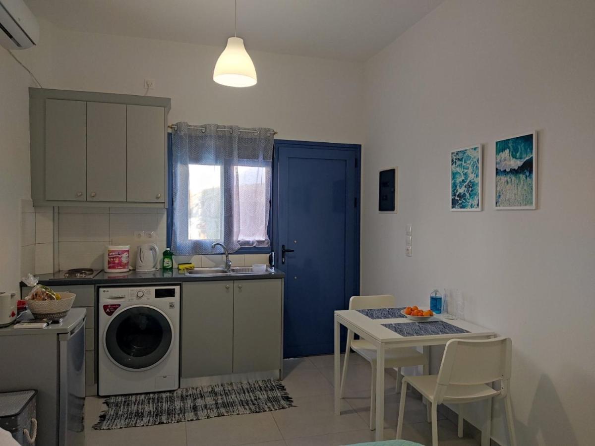 Finiki Seaside Apartment Extérieur photo