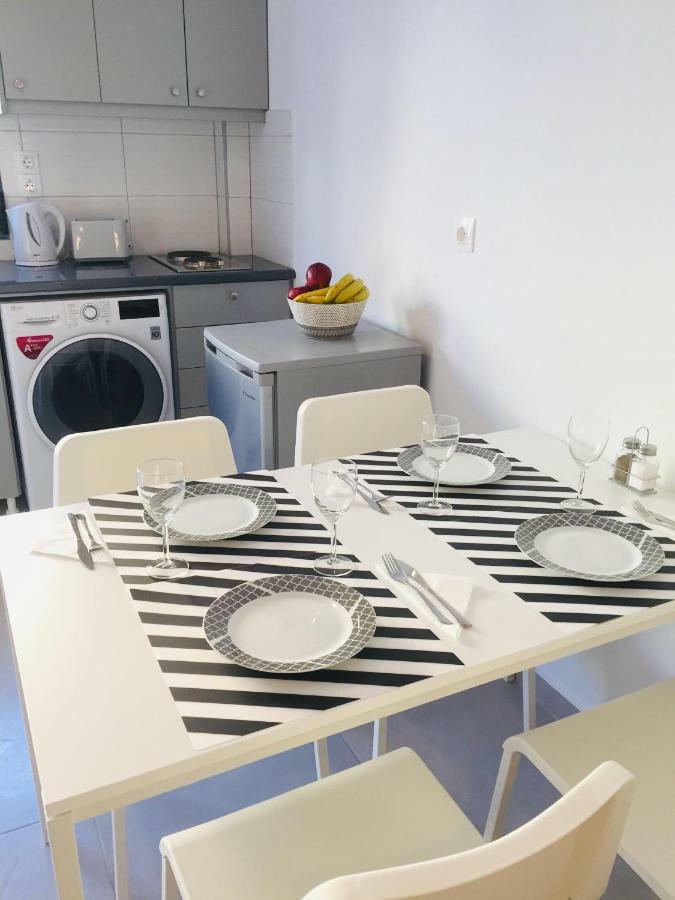 Finiki Seaside Apartment Extérieur photo